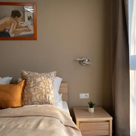 Meet And Greet, Przy Hali Koncertowej