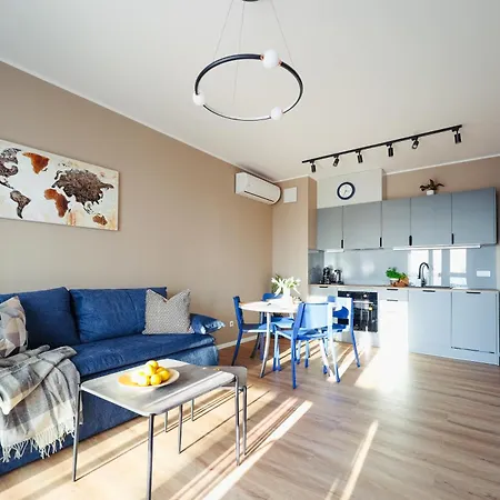 Meet And Greet, Przy Hali Koncertowej Apartamento