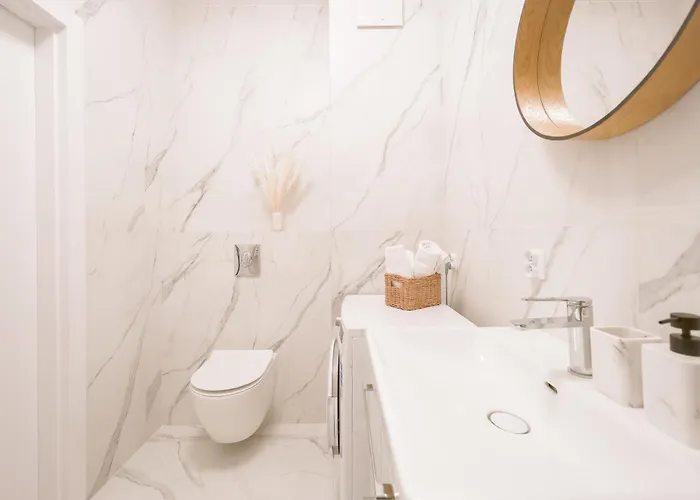 Meet And Greet, Przy Hali Koncertowej Daire *