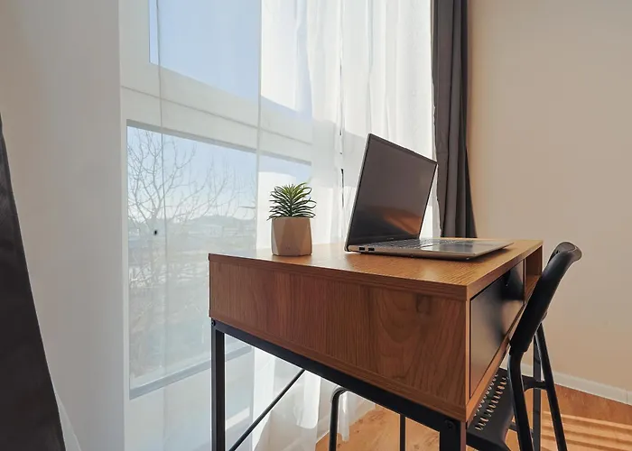 Meet And Greet, Przy Hali Koncertowej * Łódź