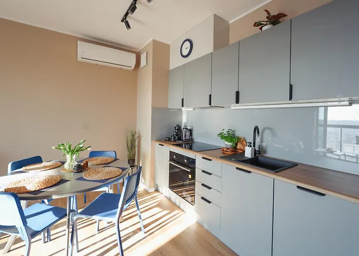 Daire Meet And Greet, Przy Hali Koncertowej Łódź